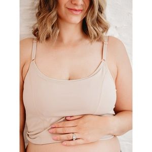 Davin & Adley Amelia pumping and nursing crop cami